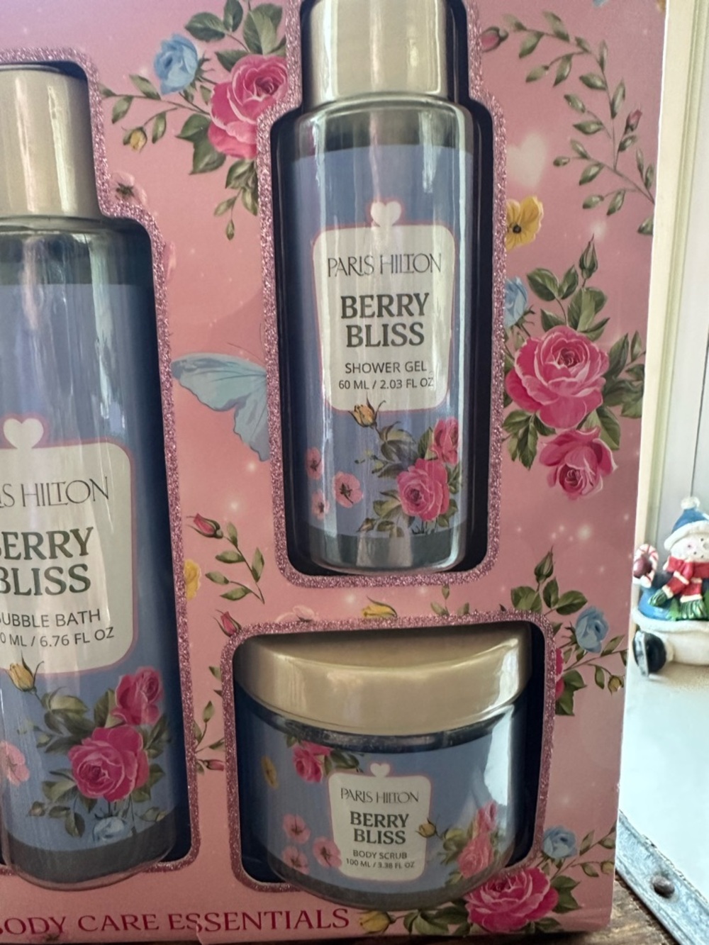 Paris Hilton Berry Bliss 4-Piece Body Care Essentials Set - Picture 4 of 5